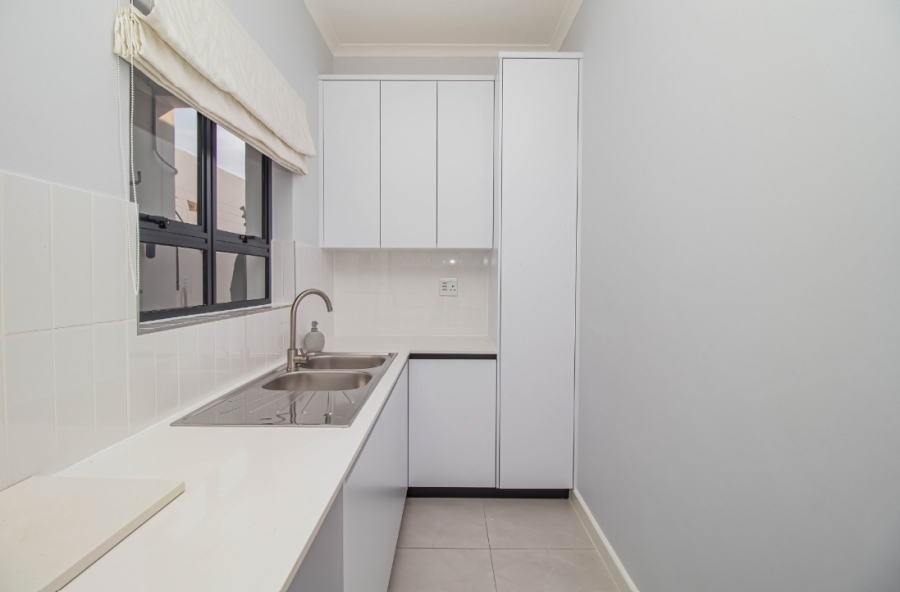 4 Bedroom Property for Sale in Sandown Western Cape